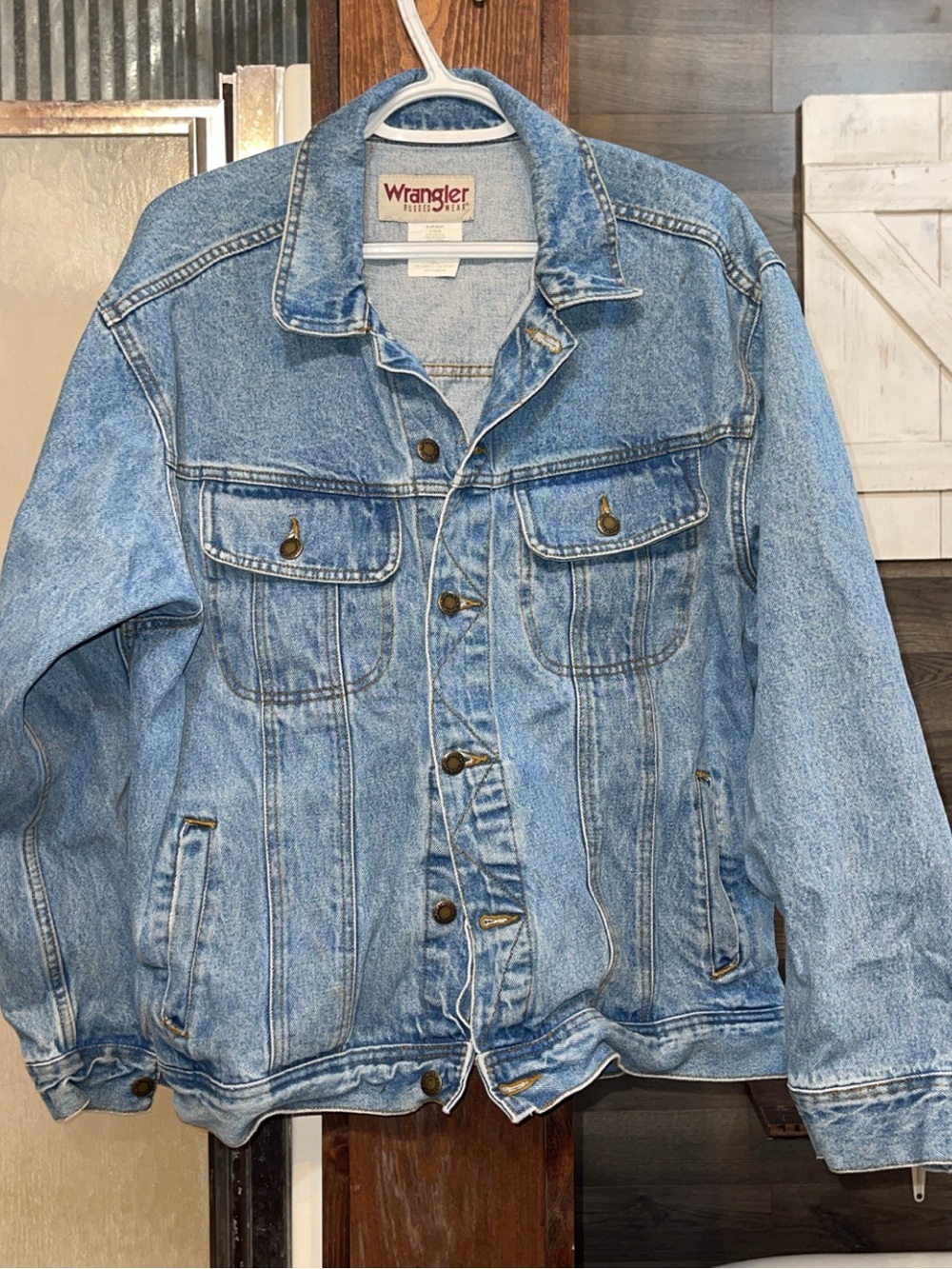 Men’s Vintage Wrangler Light Blue Denim Jacket - Classic Jean Coat